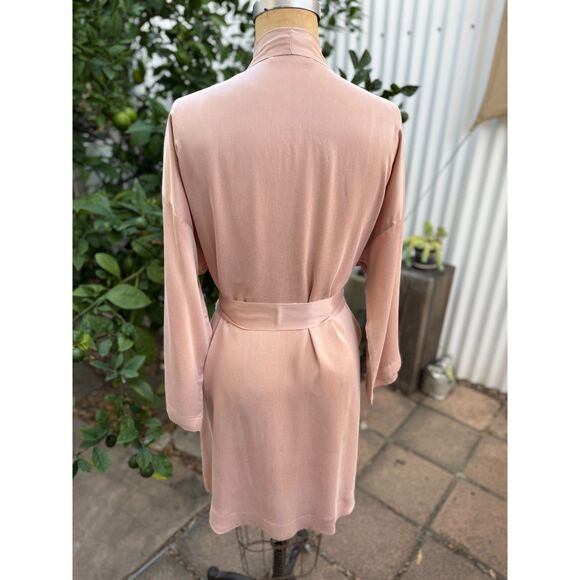 NWOT Quince Blush Pink Silk Long Sleeve Above the Knee Wrap Robe Size One Size - Picture 13 of 13